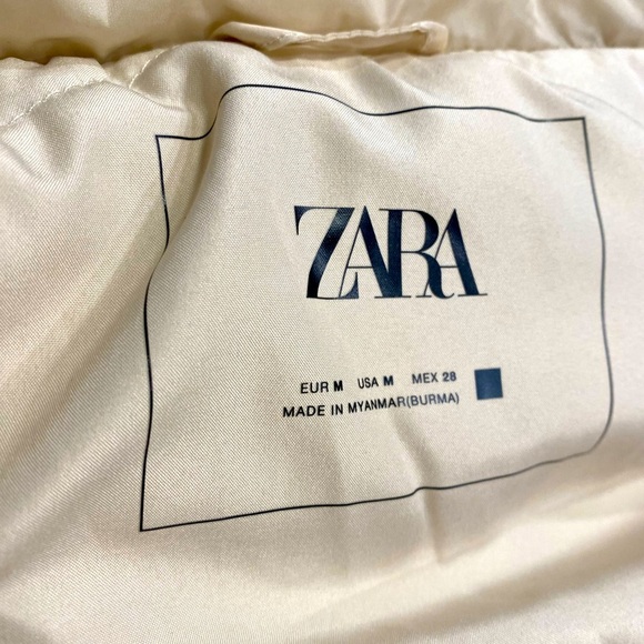 Zara Water & Wind Protection Hooded
Down Coat - Picture 8 of 9